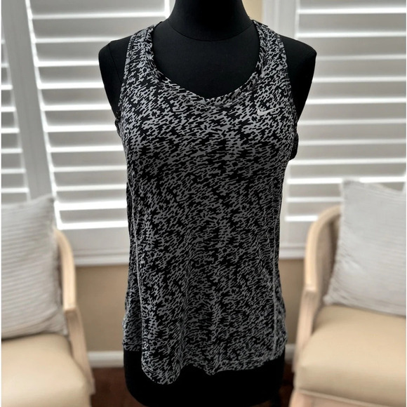 Nike | DriFit Pronto Running Miler Tank - Size M - Picture 1 of 8